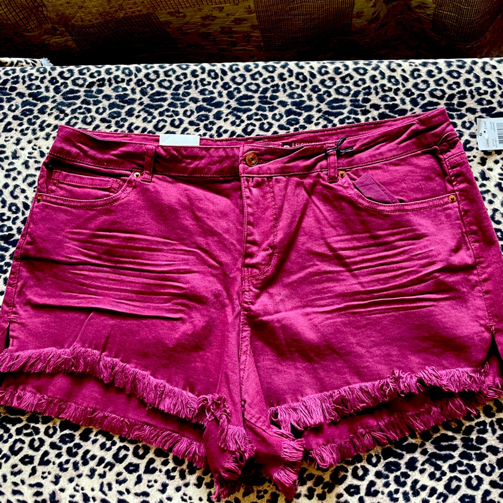Vanilla star Jrs raspberry denim shorts, size 17 - Picture 1 of 9